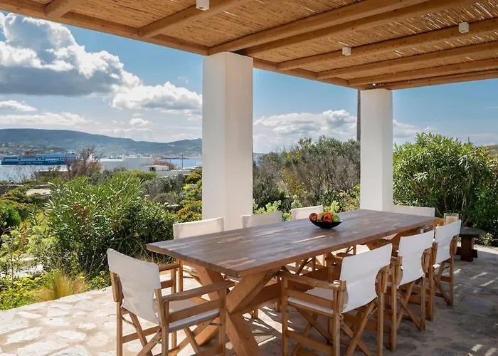 Aegean Breeze Escape * Parikia (Paros)